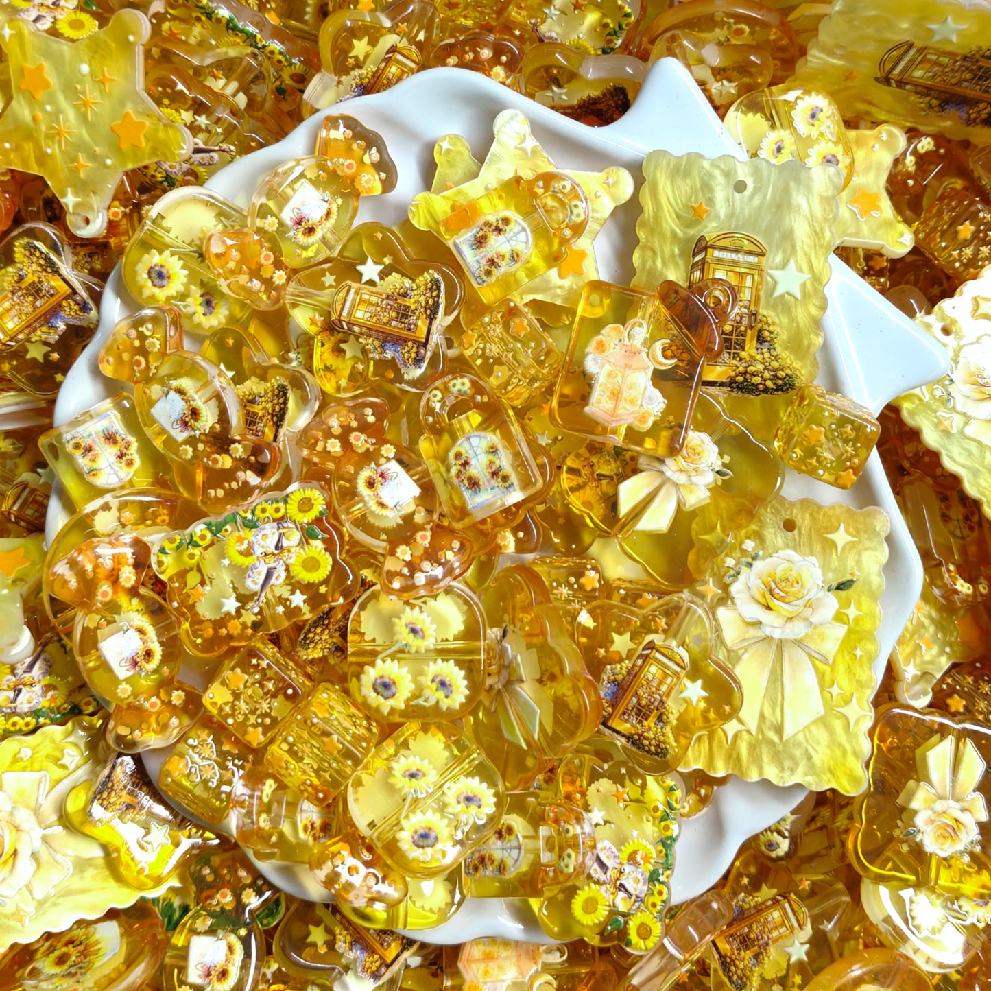 🍂【NEW】Autumn Daisy | Transparent Yellow Acrylic Charms For DIY Handmade Jewelry