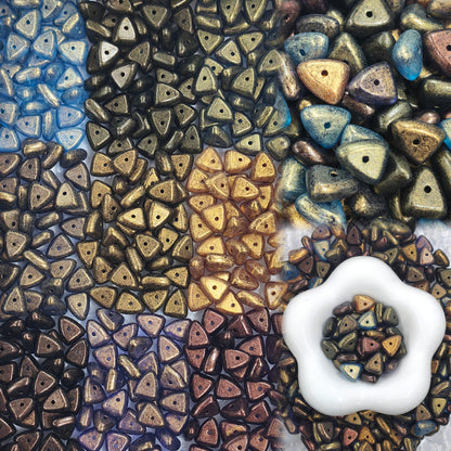 ✨【NEW】Dusk Spire | Matte Speckled Triangle Glass Beads