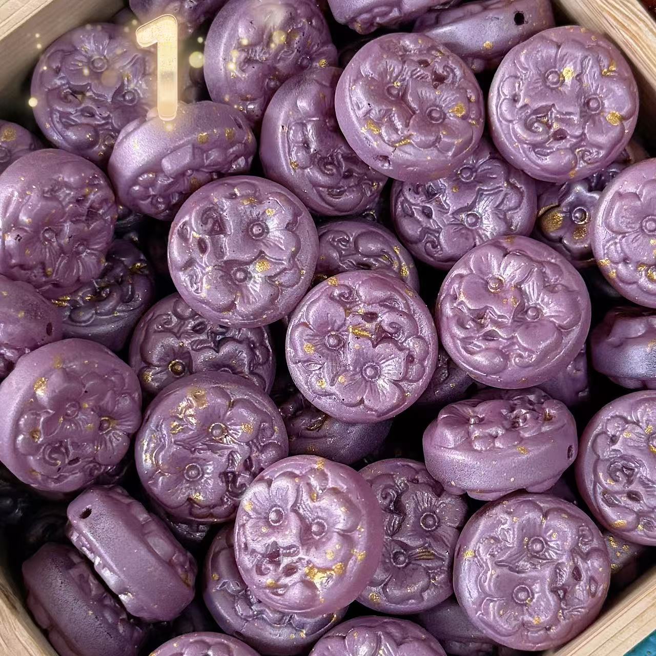 Glass-Embossed Floral Coin Beads