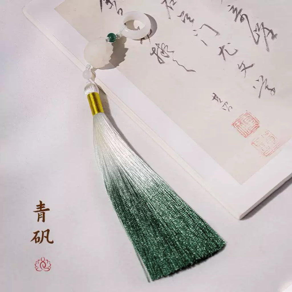 Bodhi ring with tassels