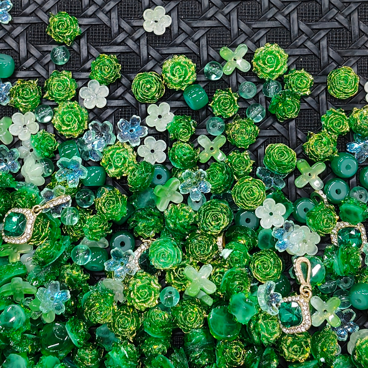 ✨【NEW|B1G1】Soft Flower mix-Emerald Noir
