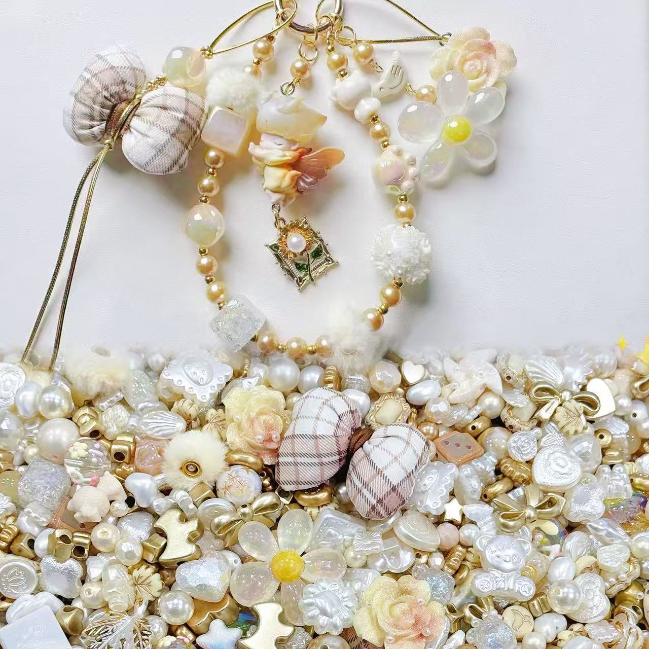 A-New mix Acrylic DIY beads