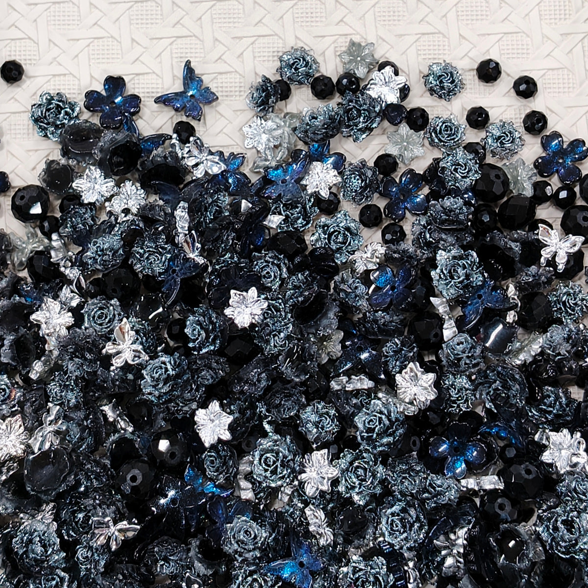 ✨【NEW|B1G1】Soft Flower mix-Emerald Noir