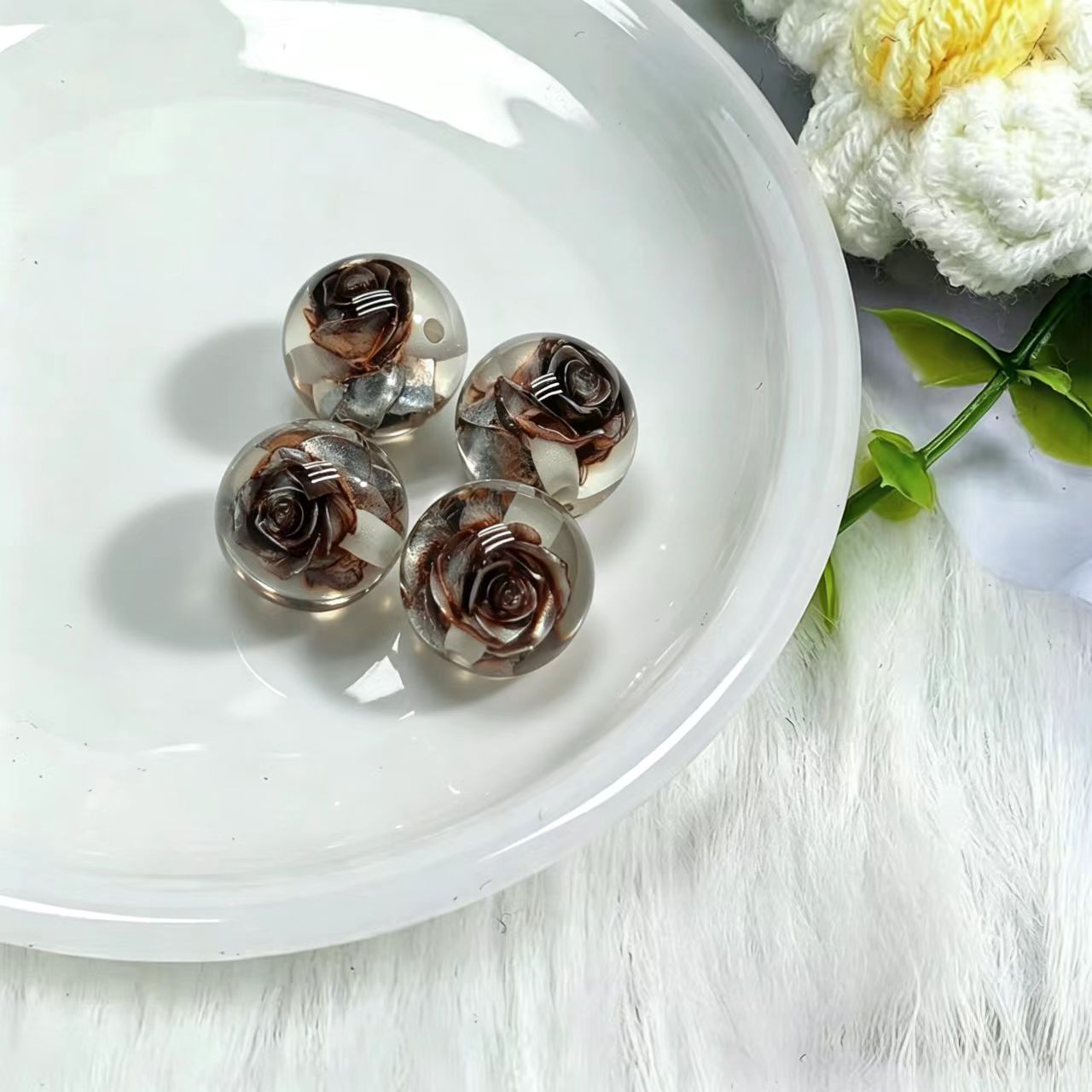 ✨[NEW]16mm Rose Embedded Resin Beads | Straight‑Hole Transparent Floral Round Beads