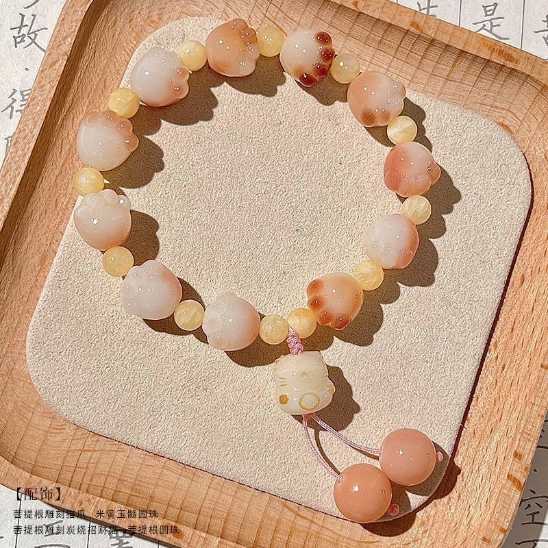 Bodhi cat's paw-promotion