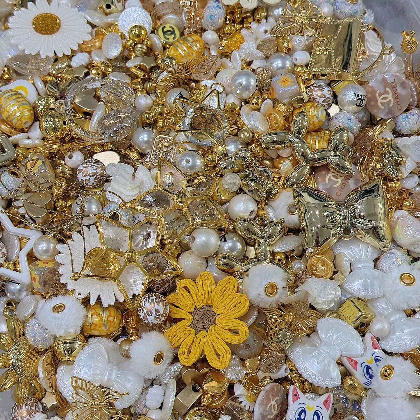 A-New mix Acrylic DIY beads