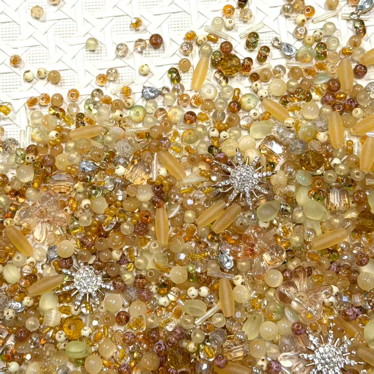 💛【NEW】Seed Bead-Golden Hearth｜Magic‑Aesthetic Honey‑Amber‑Caramel Glass Beads for DIY Craft