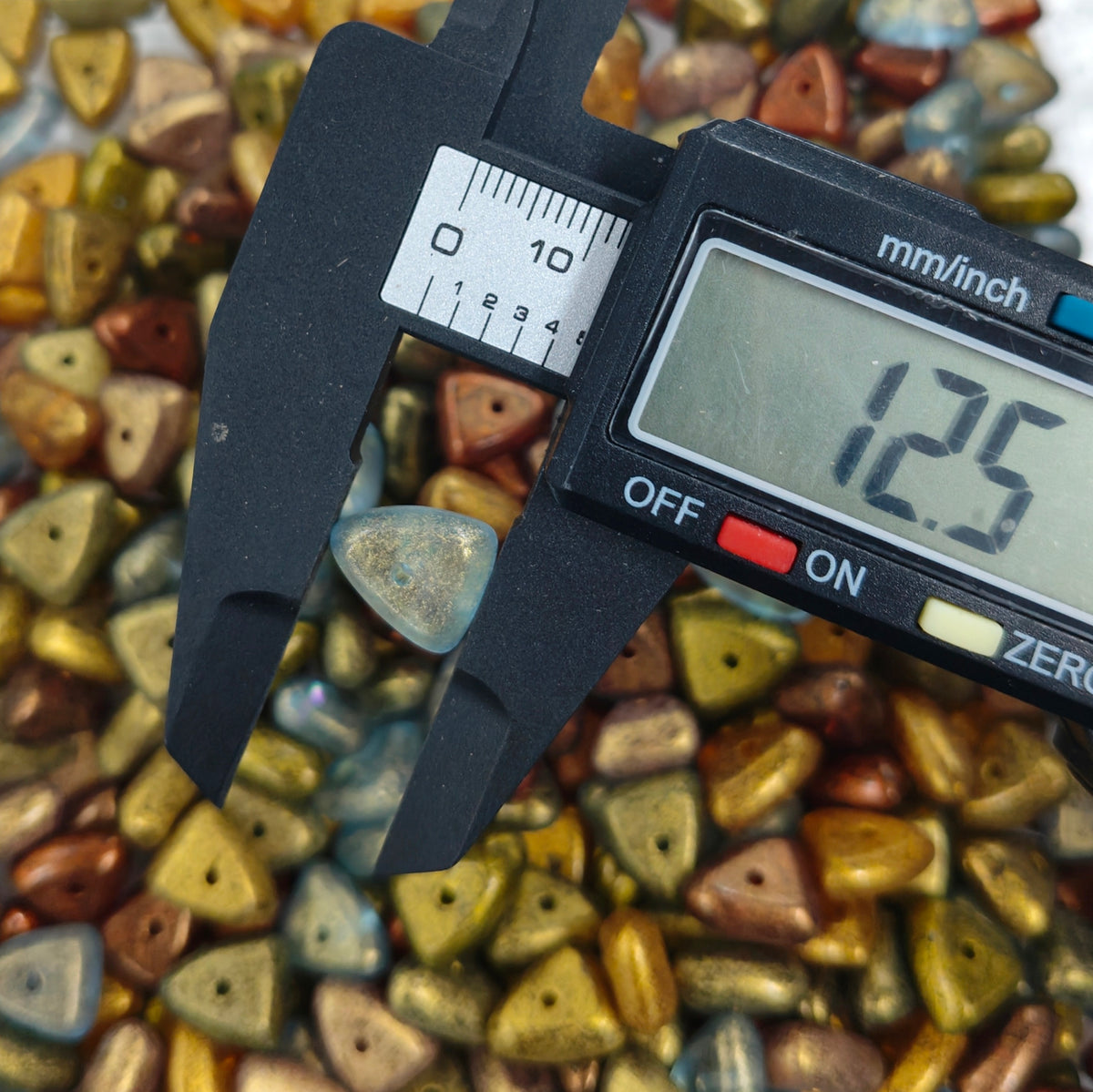 ✨【NEW】Dawn Spire | Matte Speckled Triangle Glass Beads