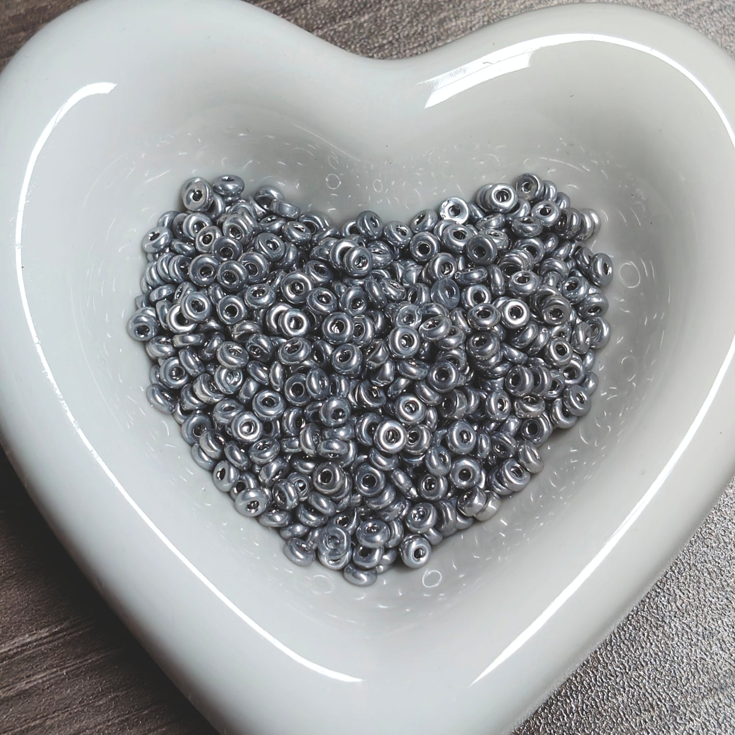 ✨【NEW】2×3.5mm Metallic Donut｜donut‑shaped metallic glass spacer beads for DIY jewelry making