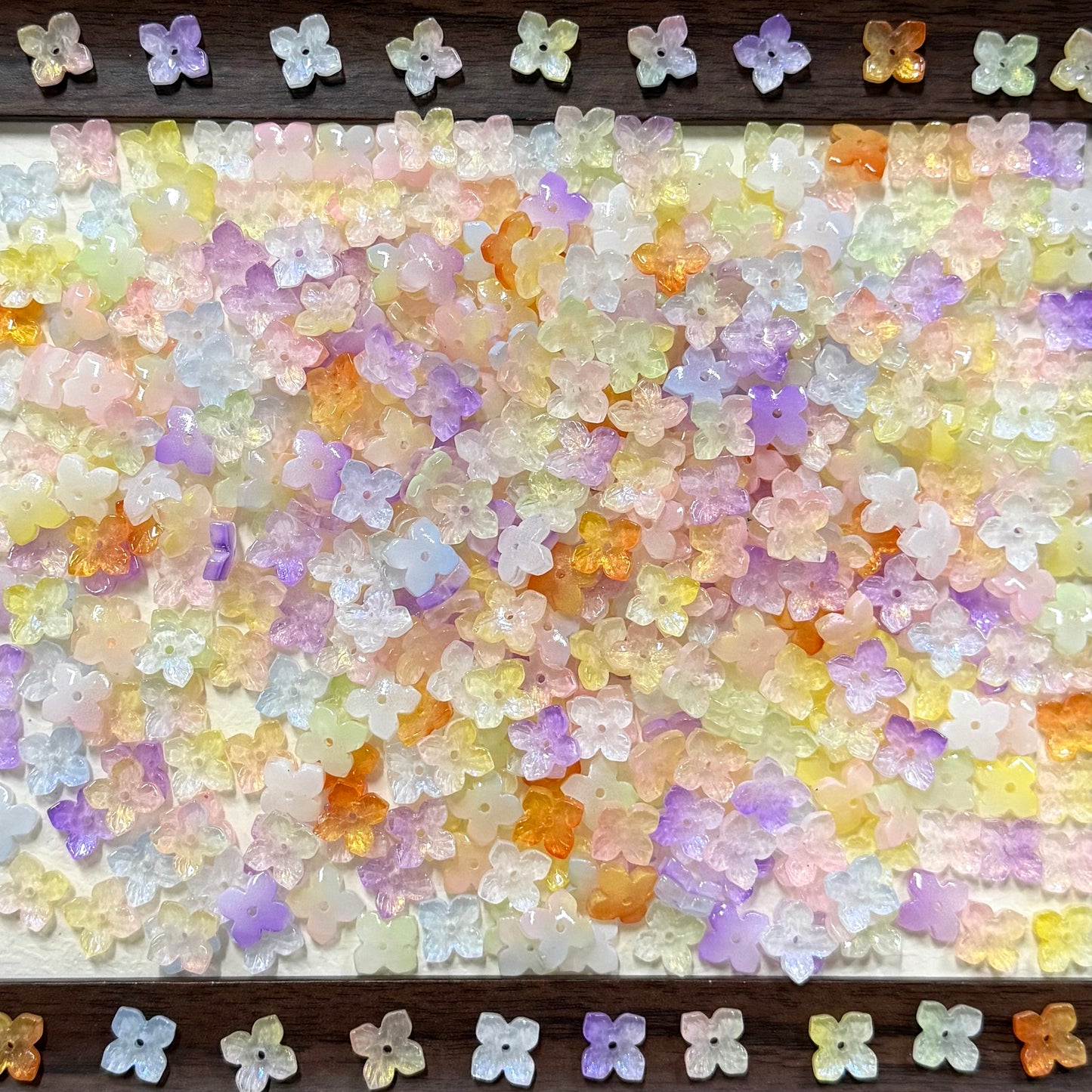 ✨【NEW】Four-Petal Flower | Glass Beads Mix for DIY Jewelry Making