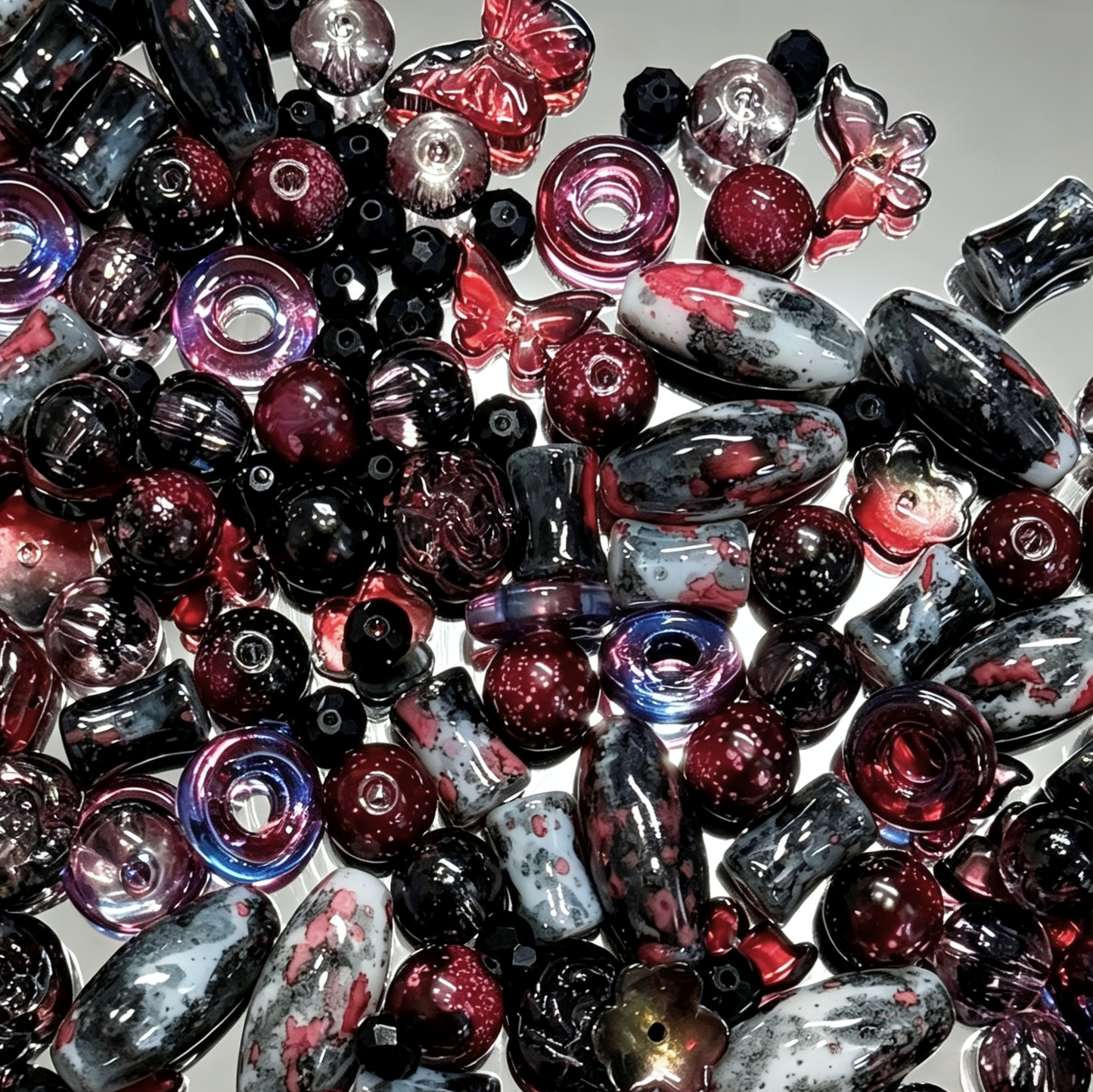 🖤【NEW】Night Crimson | Wine‑red Mottled Mixed Glass Bead Set With Butterfly Charms For DIY Jewelry Making