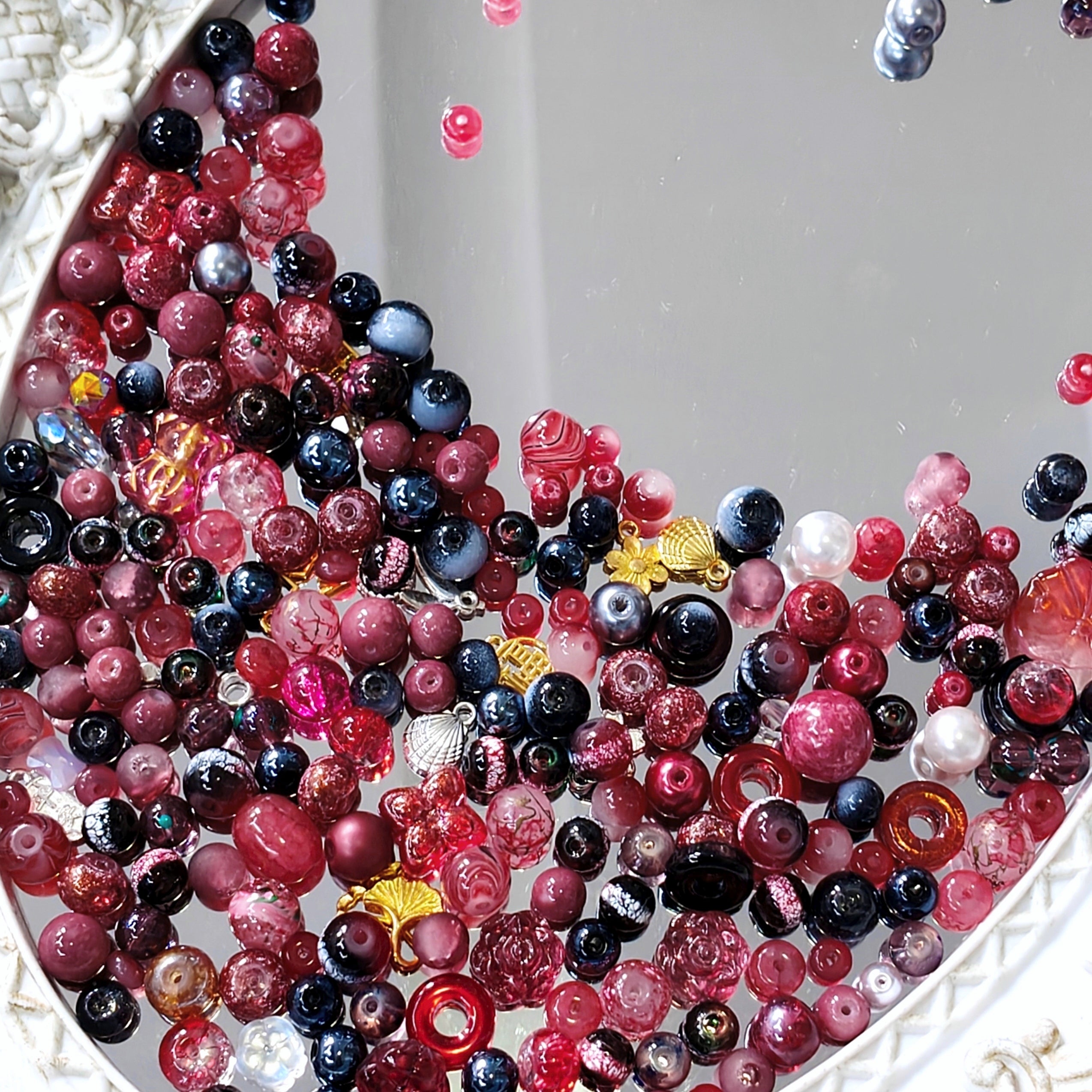 【NEW|B5G1】Aesthetic Mixed Glass Beads Collection | Buy 5 Packs Get 1 Free, 250g Per Pack, New Colors Updated Regularly